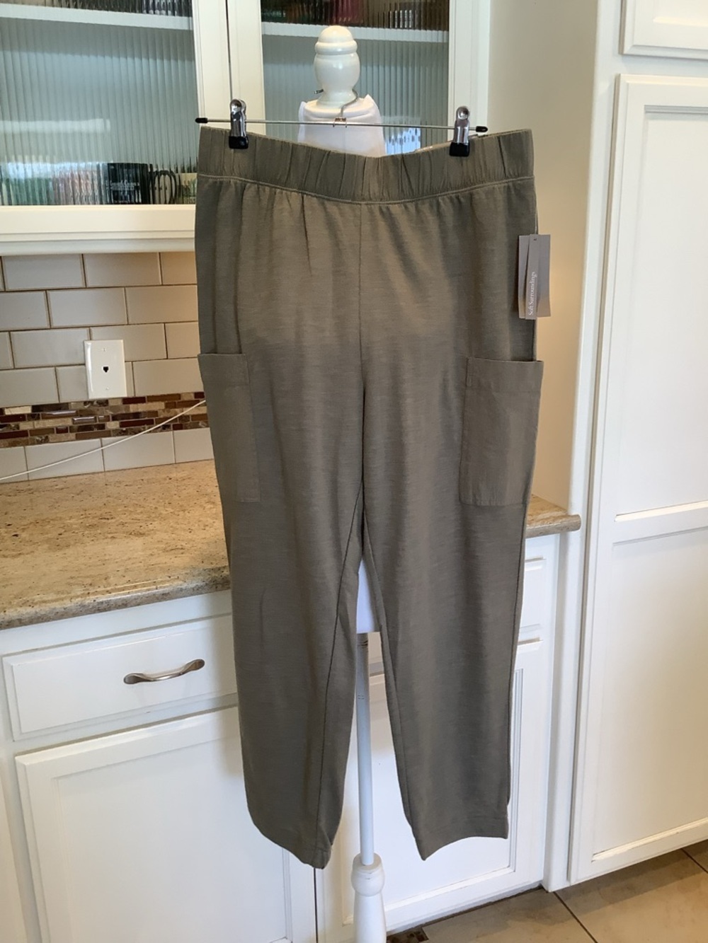 Soft Surroundings Olive Pull-On “Lanai” Lounge Jogger Pants NWT Size Medium